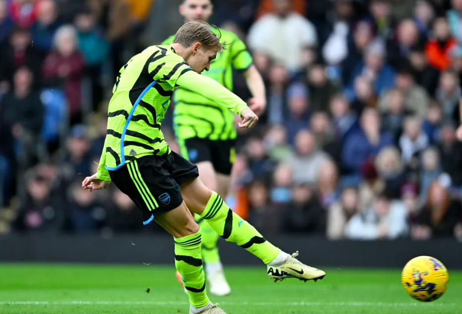 阿森纳险胜丹麦，托尼状态火热