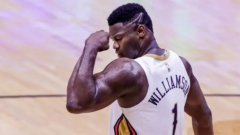 公牛鏖战凯尔特人，德罗赞统治全场