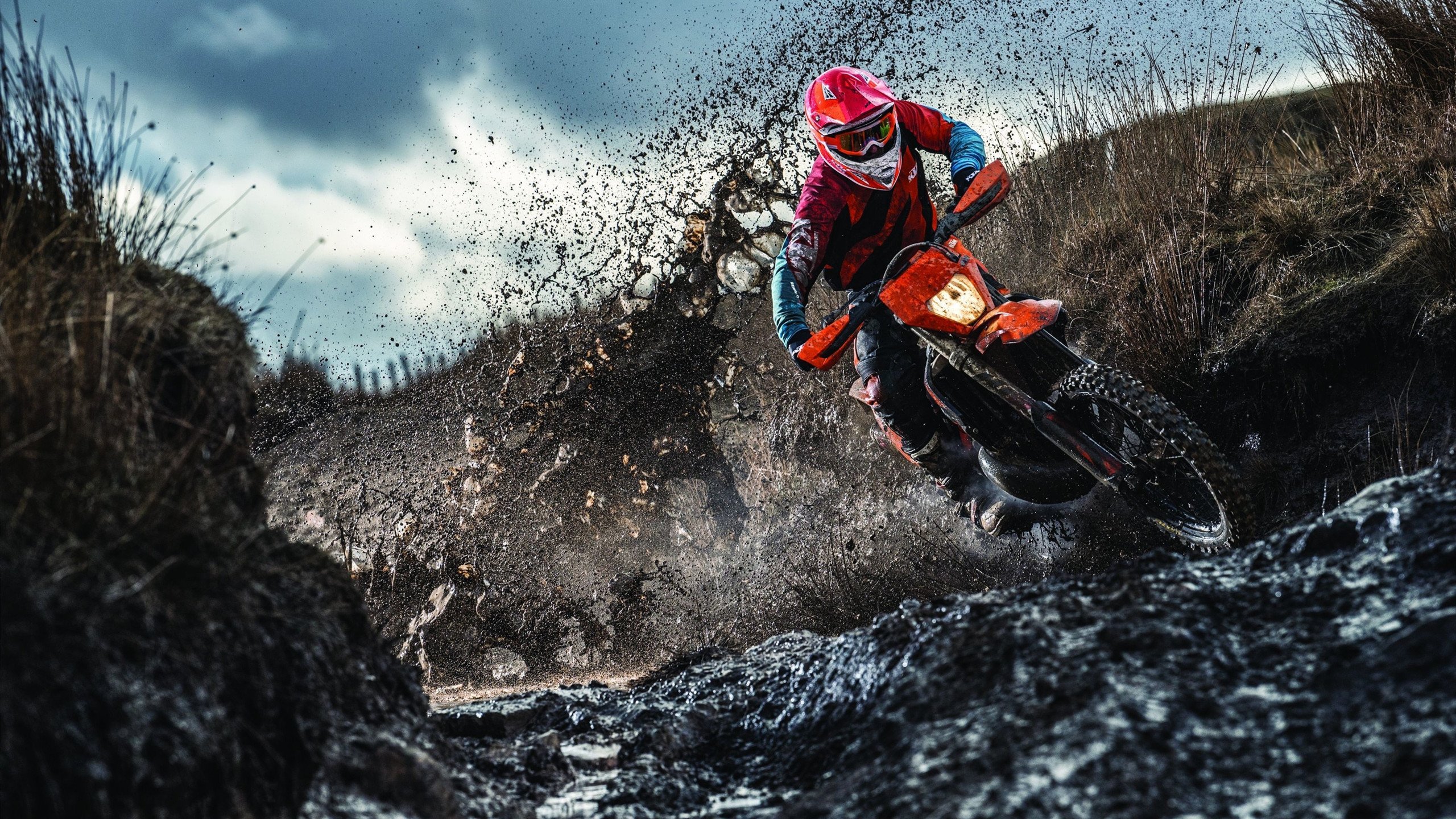 赛道上的艺术大师，戈贝尔在F1街道赛之夜的制胜表现